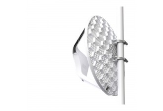 Точка доступа MikroTik LHG 5 Tripack (Three units of LHG 5 with 24.5dBi 5GHz antenna, Dual Chain 802.11an wireless, 600MHz CPU, 64MB RAM, 1x LAN, POE, PSU, RouterOS L3) – all three antennas in single box